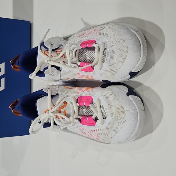 Nike Giannis Immortality II Wht/pink Sz 6y. 7.5-8 Wms. Like New. - Picture 3 of 7